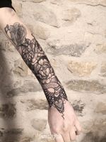 #tattoos #tattooist #tattooartist #dijon #blackwork #blackworkerssubmission #mandala #mandalatattoo #ornementaltattoo #ornamentaltattoo #snaketattoo #mehndi #mehenditattoo #MehndiDesign #vegantattoo 