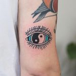 Tattoo by Patryk Hilton #PatrykHilton #YinYangtattoos #YinYang #Chinese #symbol #eye #illustrative