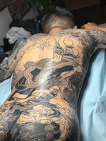 all shading and coloring by hand. in progress full backpiece Kongo Rikishi 背中 額 仁王 途中 ・ appointment via e-mail kensho@japantattoo.net ・ ・ ・ ・ #tebori #handpoke #horimono #irezumi #japantattoo #japanesetattoo #japaneseirezumi #wabori #traditionaltattoo #ink #inked #tattoo #tattoos #tattooed #tattoolife #tattooideas #tattooartist #tattooing #tattooart #tattootime #tattooedguys #tattoostyle #backpiecetattoo #irezumicollective #tattooculture #tatuaje #手彫り #刺青 #タトゥー  #和彫り