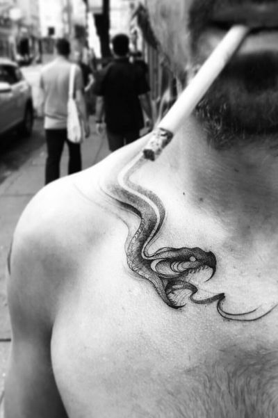 Snake . . . #freehand #darkartists #nyc #nyctattoos #finelines #tatuadorescolombianos #stabmegod #blxckink. 