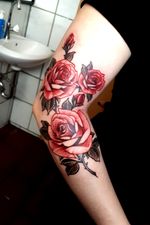 #roses  #girly  #arm  #redandblack  #rosestattoo  #girlswithtattoos  #red  #Black  #green  #realistic  #nicework  