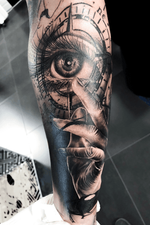 Tatuaje realizado por @aaronmaidentattoo ! #tattoo #tattooartist #tattooart #tatuaje #valladolid #spain #tatuajespaña #tattoostyle #tattoosp #modelink #blackandgrey #realistic #realismtattoo #realism #realismo #thebesttattooartists #thebestspaintattooartists #thebesttattoos #TattooWork 