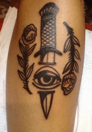 Minimal tattoo style. By.#TTTTINK #tattoo #tattoos #tattooartist #tattooideas #tattootraditional #tattooed #tattoolifestyle #inked 