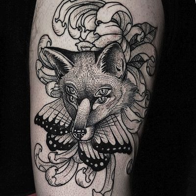 Tattoo by Hiralupe #Hiralupe #foxtattoos #fox #animal #nature #blackwork #dotwork #linework #butterfly #chrysanthemum #flower #floral #insect