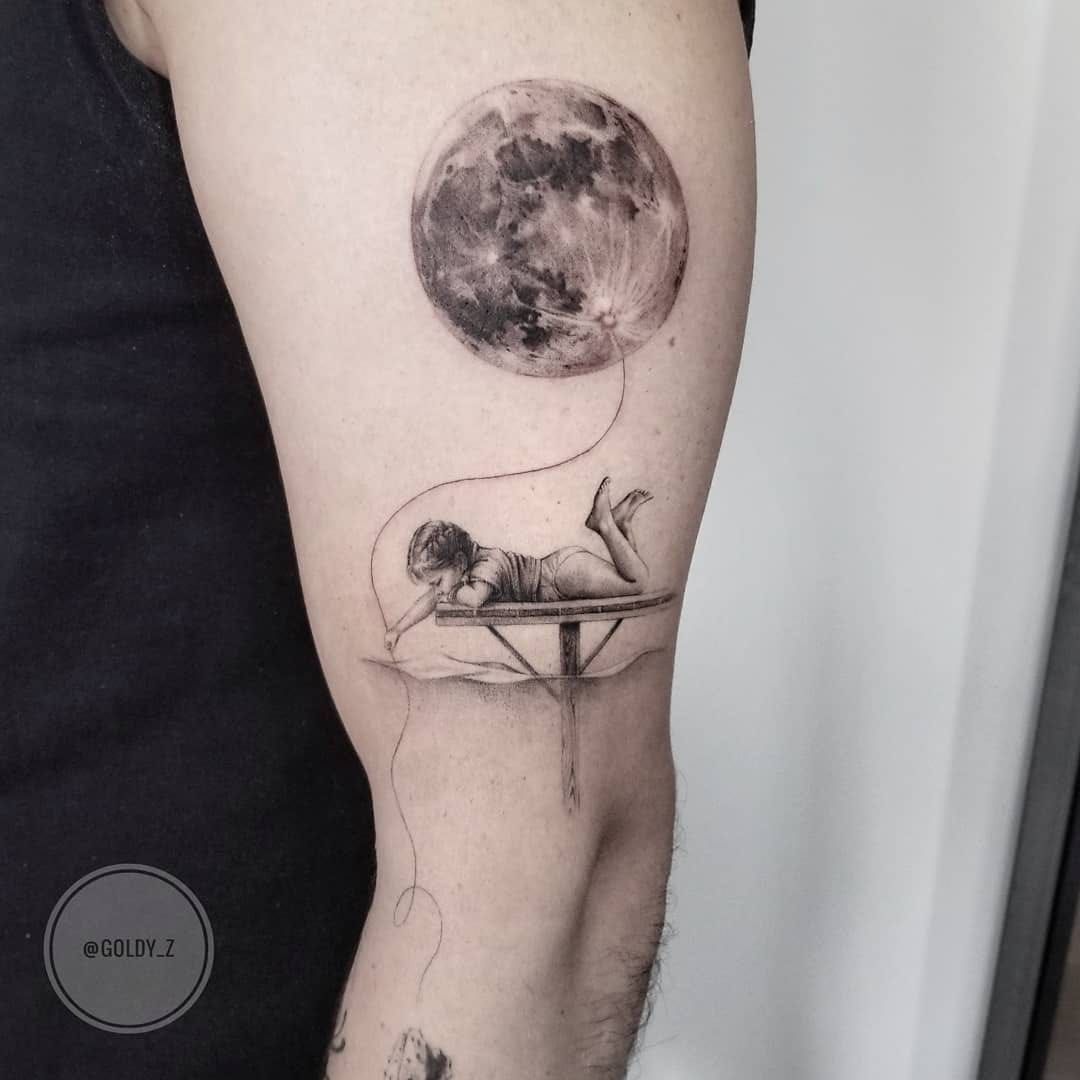Moon Water Whale Tattoo  Desenhos de tatuagem de lua Tinta para tatuagem  Tatuagens