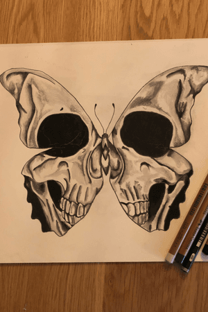 #skull #skulltattoo #butterfly #butterflytattoo #butterflytattoos #art #artist #draw #drawing #drawings #pierrepaumen