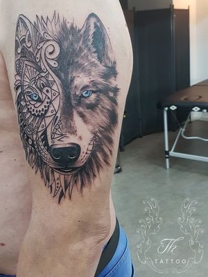 Wolf tattoo /Tatuaj lup#thtattoo #tattoos #cooltattoos #tattoooftheday #wolf #tatuaje #tatuajebucuresti #salontatuajebucuresti #tattoobucharest #bucharestink #tatuajebrat www.tatuajbucuresti.ro