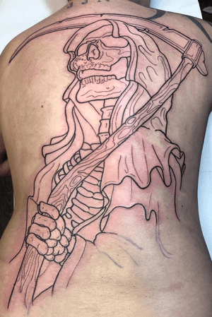 Liiiiiiines down! Got the first of two days of outlining done on this backpiece today for Jonny. Cheers for sitting like a beast and giving me the freedom to run with this! We’ve got another arm, a lantern and some framing to go in next time. #welshtattoosociety #grimreaper #backpiece #heavymetalheavymetalheavymetal #neotraditionaltattoo #stencilporn