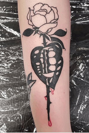 Bleed my love #biteme #tattoo #tattoos #tattooartist 