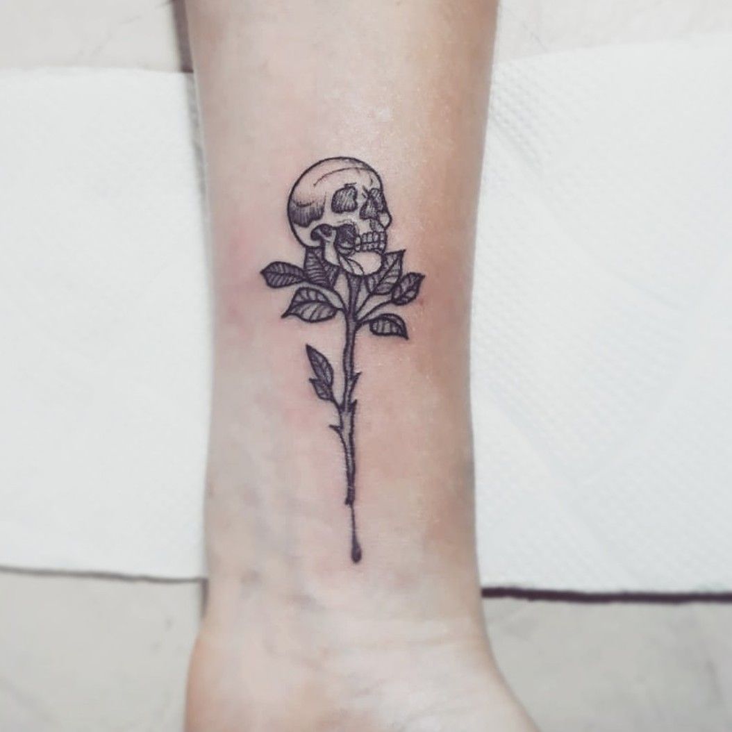 Tattoo Uploaded By Black Karma Lineal Necochea Buenos Aires Linework 7404 Tattoodo