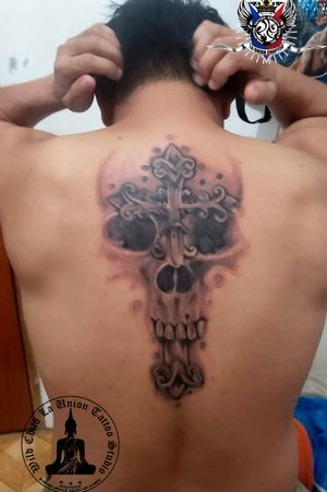 Cross ➕ and skull 💀 