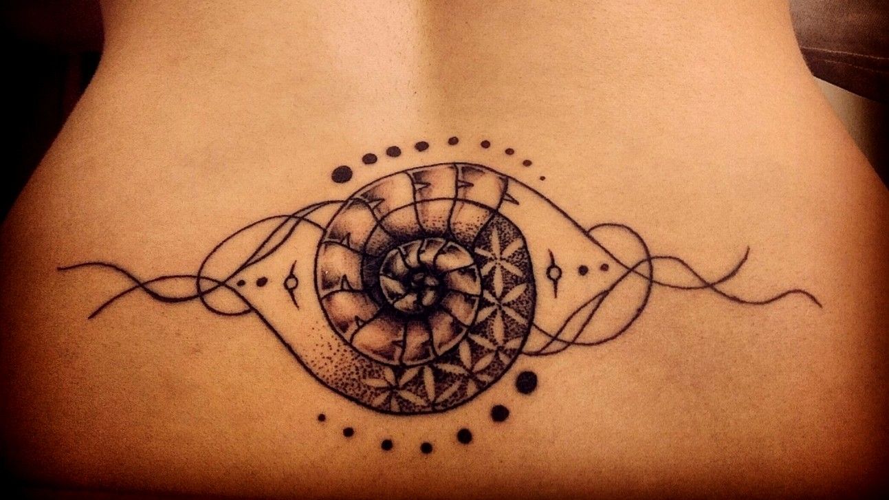 33 Geometric Tattoo Ideas for Men  Women in 2023