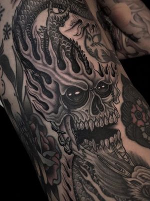 Illegal Tattoos: Juan Diego Prieto #IllegalTattoos #JuanDiego #JuanDiegoPrieto #blackandgrey #fineline #Chicano #demon #dragon #death #skull