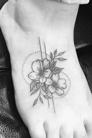 Thin n delicately lined flower for a sweet walk in ✨