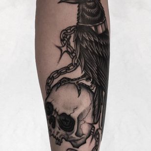 Tatuajes ilegales: Juan Diego Prieto #IllegalTattoos #JuanDiego #JuanDiegoPrieto #blackandgrey #fineline #Chicano #raven #chains #skull #death