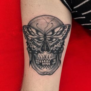 Tatuajes ilegales: Juan Diego Prieto #IllegalTattoos #JuanDiego #JuanDiegoPrieto #blackandgrey #fineline #Chicano #skull #death #butterfly