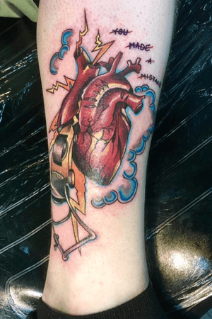 Music tattoo from band City Lights for their song Lawnmower #poppunk #citylightsband #anatomicalheart #lawnmower #color #legtattoo 