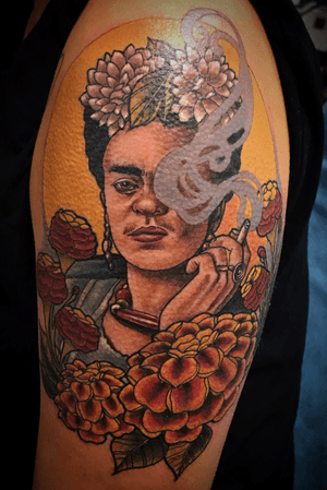 Frida Kahlo on upper arm #neotraditional #fridakahlo #frida 