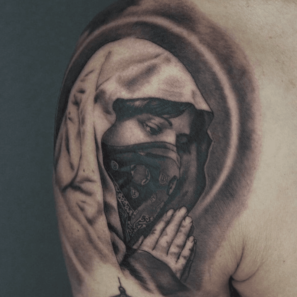 Tattoo  Fist of Needles