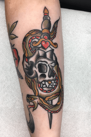 #tattoo #snake #skull #dagger #atlanta #classictattoos #traditional 