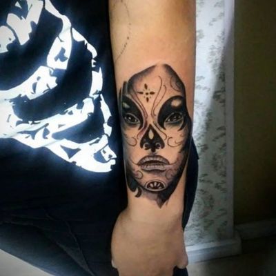 #catrinatattoo #tattoosombreada #tattooart #art #artenapele #tintanapele #catrina #tattoofeminina #sombreado #tatuadoresdobrasil #tatuagi #tatuering #tatuaze 