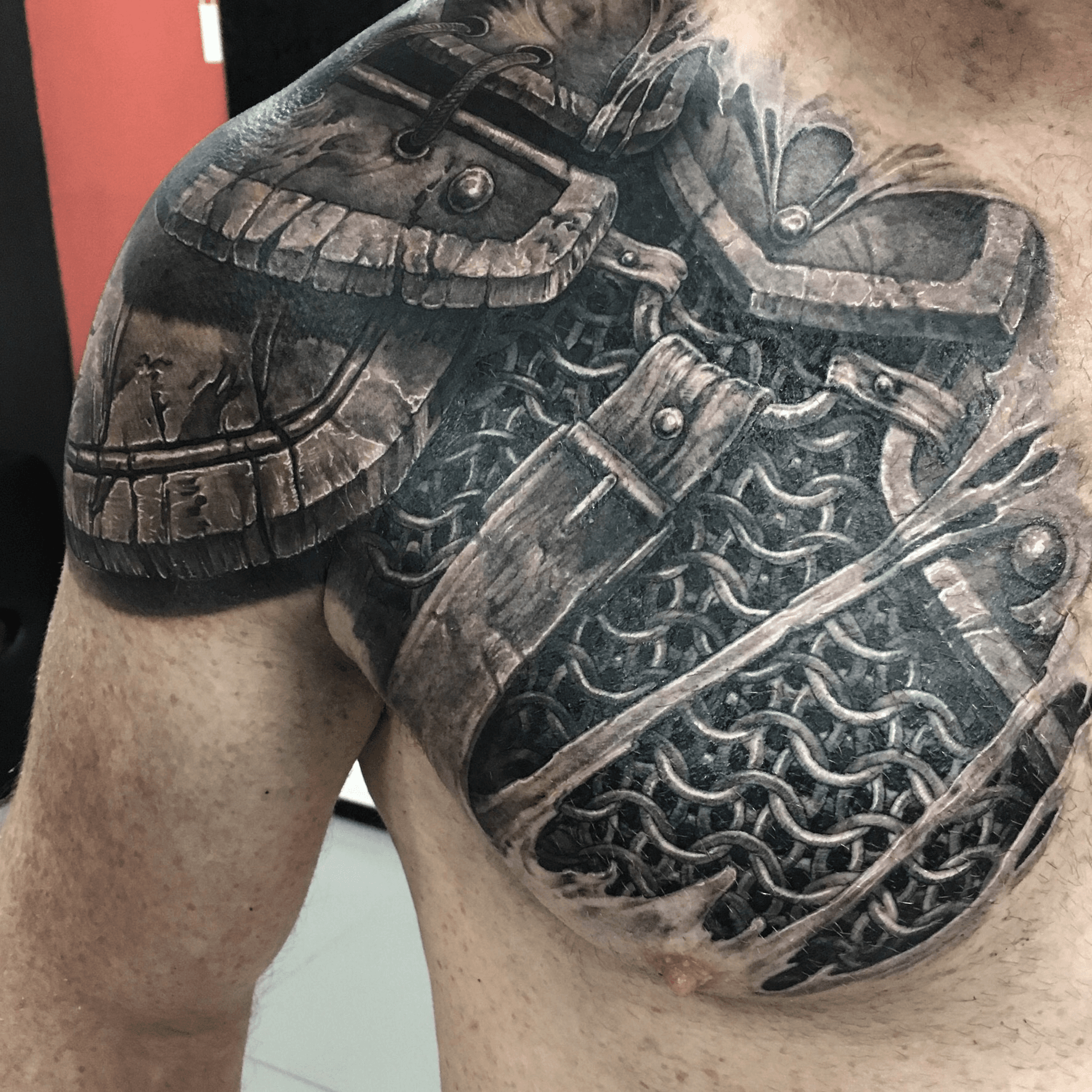 Popular Shoulder Tattoo Ideas for Men and Women  Tikli