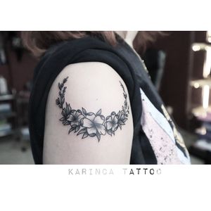 🌸🍃Instagram: @karincatattoo#karincatattoo #flower #tattoo #ink #tattooed #tattoos #tattoodesign #tattooartist #tattooer #tattoostudio #tattoolove #tattooart #dövme #dövmeci #istanbul #turkey #kadıköy