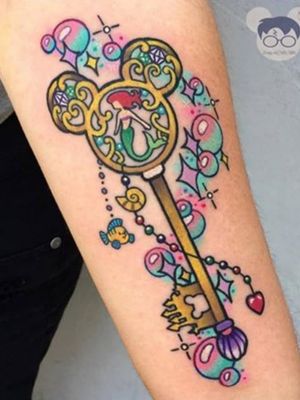 #Disney #littlemermaid #Ariel #flounder #key #bubbles #MelvinArizmendi Tattoo artist is Melvin Arizmendi