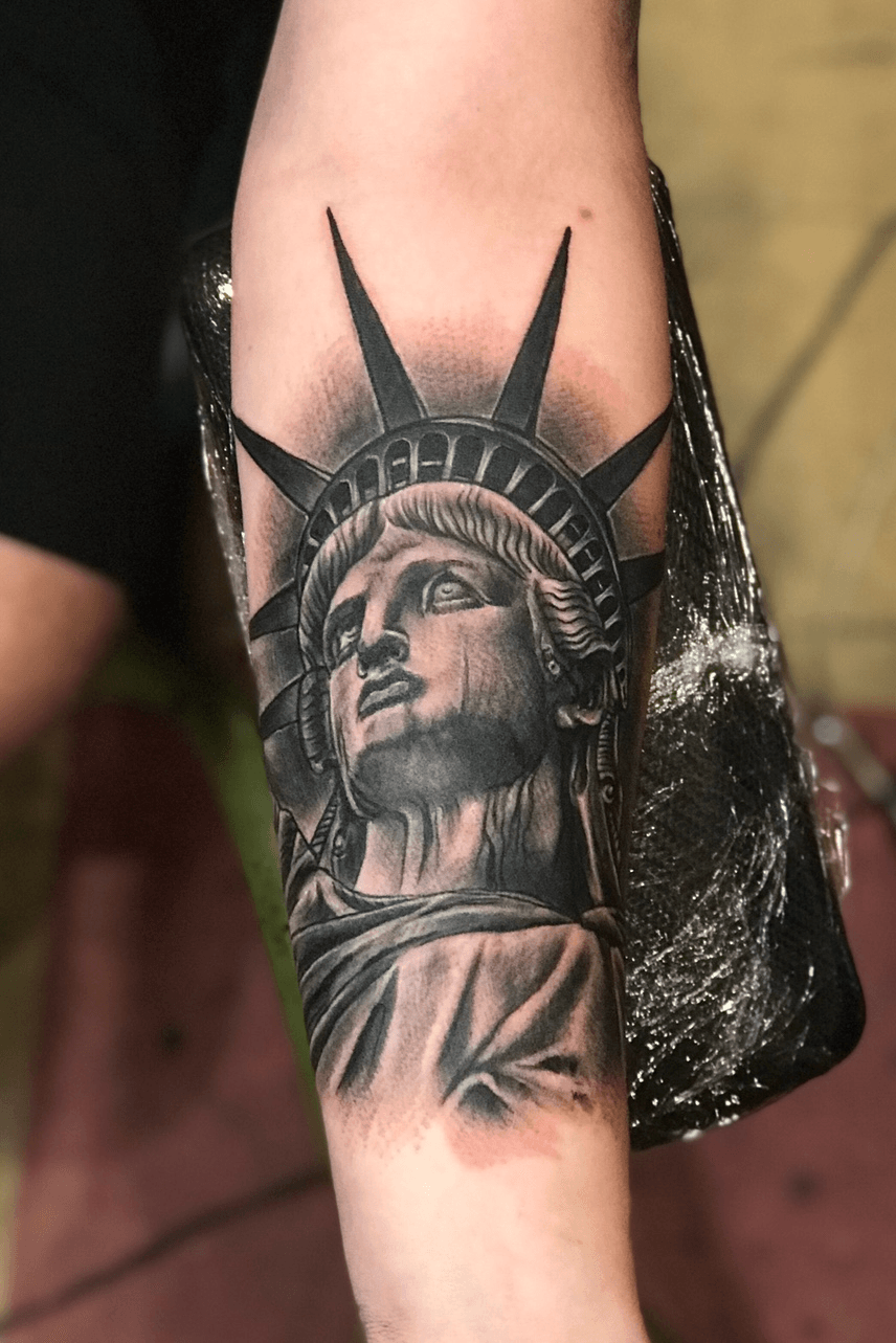 Statue of Liberty by Andrew Saray Point Pleasant NJ  rtattoos