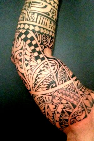 Polynesian Tatau🌺🗿#tatau #tattoo #tatouage #tattooink #tattoolove #tattoolife #tatouage #tattooart  #tattooartist #polynesiantattoo #polynesiantatau #ink #inked #inkedup #ohana #ohanatattooshop #thononlesbains #thonon #borabora #tahiti #raiatea  #honu #hautesavoie #culture #passion #art #artist #signification 