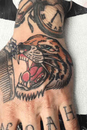 Tattoo by La Rosario private tattoo studio 
