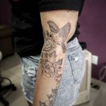 Flores da nossa amiga @fehrodrigues! 😍✍️🌹🐦 Faça já seu orçamento! (62) 9 9326.8279 #tattoo #ink #blackwork #tattoolife #Tatuadouro #love #inkedgirls #Tatouage #eletricink #igtattoo #fineline #draw #tattooing #love #tattoo2me #tattooart #instatattoo #tatuajes #blackink #floral #neotraditional #neotradeu #neotraditionaltattoo #birdtattoo #bird #inkedgirls #tatuagemfeminina #floraltattoo #peonytattoo 