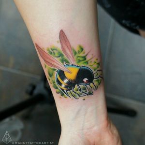 #BEE #beetattoo #MannyTattooArtist #ManuelCruzTattooArtist #color #darkarts #newschool #watercolor #tattooartistfromCT #tatuajesenCt #tattooartist #CTtattoo #bumblebee #bug