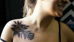 Flores Gabi #josefmachado #tattooartist #goiania 