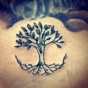Small tree of life tattooed by our artist Matthew. Wanna get a tattoo by him? Just drop him a message at +65 86142048 for enquiry or appointment. Email: promat97@gmail.com Facebook: www.facebook.com/matthew.chua.77 IG:@matthew.artistica #tattoo #tattooed #tattooartist #bodyart #sgtattoo #singaporetattoo #tattooidea #treeoflife #smalltattoo #tattoolover #ilovetattoos #artistica #artisticatattoo #artisticasingapore #matthewartistica #jinhaoartistica