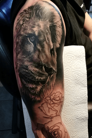 Lion sleeve in progress #lion  #blackandgrey 