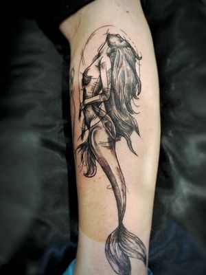 #sketchy #mermaid #linework #blackandgrey #blackwork #girly #tattoodesign #modern #tattooideas #voodootatts #laval #montreal