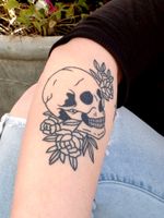 Skull with roses  