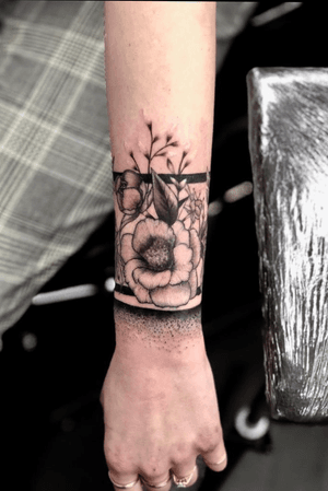 Tattoo uploaded by Georgi Nikolov • Every flower blooms in its own time. 🌸  🌺 🌹 🌼🌞 #tattoo #flower#flowertattoo#tattooband#girltattoo#armtattoo#tattoolife#tattoolifestyle#flowerband# amsterdam#amsterdamtattoo#besttattoos#line#linetattoo#flowers ...
