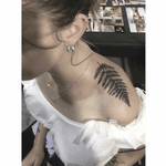 Tattoo leaf fern ✨ based Roma (Italy) 📩 For info Tattoos & guest send me email giorgia.tattooist@hotmail.com or DM instagram : @jayeltattooartist #tattooartist #tattooart #tattoo #blackwork #blackworktattoo #italiantattooartist #romatattoo #Tattoodo #tattooitalia #leaf #leaftattoo #ferntattoo #fern #dotwork #dotworktattoo #botanicaltattoo #botanical 