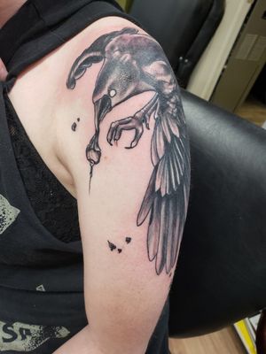 Rose you are such a #trooper! I can't wait to add some #background to your new #companion! To see the video check out tattoosbycortnee on instagram.#crow#crowtattoo#spiritanimal#mystical#eyeball#scavenger#tattoing#cheyeannerotary