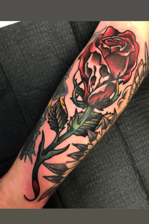 Skull rose. Enjoy! #rose #skulltattoo 