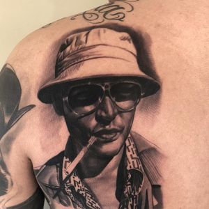 Tattoo by Anthony Arciniega #AnthonyArciniega #HunterSThompsontattoo #HTStattoo #HunterSThompson #gonzotattoo #writer #drugs #blackandgrey #portrait #realistic #realism #hyperrealism