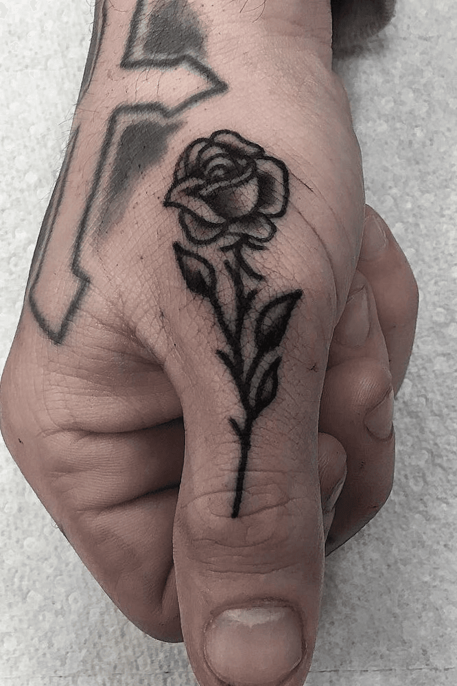 Rose thumb tiny tattoo RoseTattooIdeas  Tätowierungen Schwestern tattoo  Hand tattoos