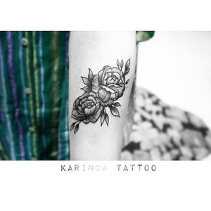 You can follow me on instagram! Instagram: @karincatattoo #black #tattoo #tattoos #tattoodesign #tattooartist #tattooer #tattoostudio #tattoolove #tattooart #istanbul #turkey #dövme #dövmeci #design #girl #woman #tattedup #flower