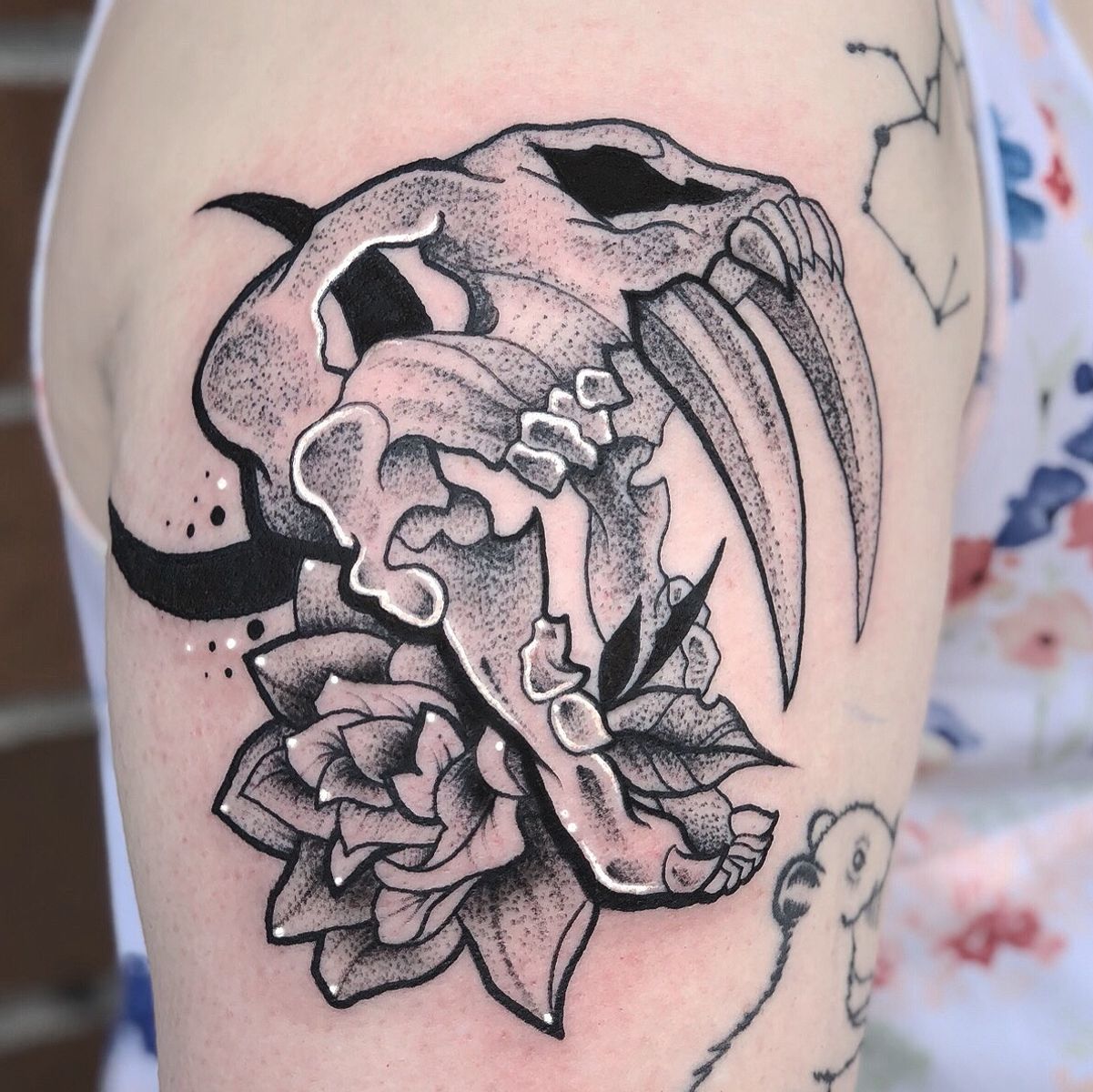 Tattoo uploaded by Alexus Oropeza • Saber tooth kitty blackwork skull