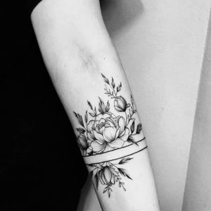 #arm #flower #Black  #leaf #line