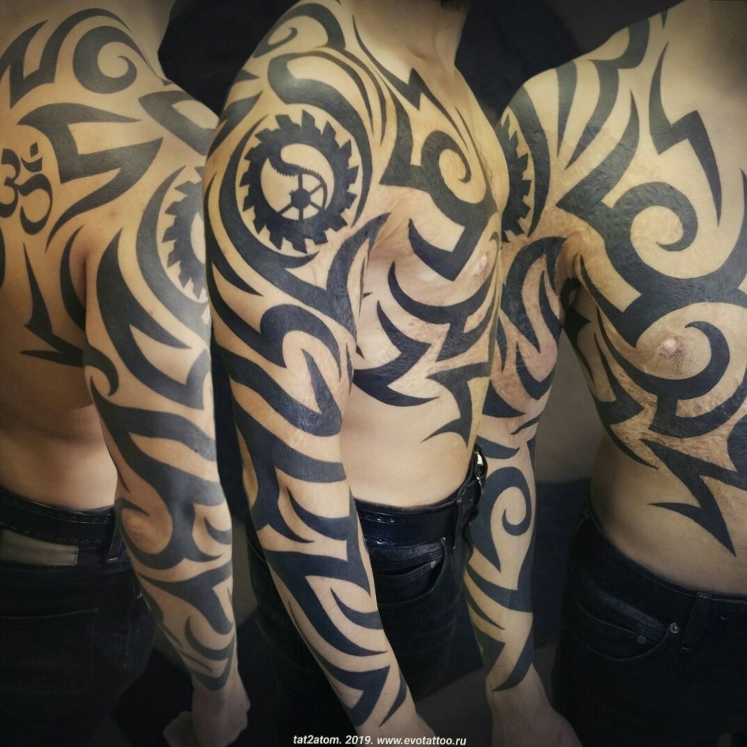 Tattoo uploaded by Вадим • Татуировка в орнаментальном стиле - трайбл(черный классический орнамент). Работа сделана по участкам с рубцовымитканями за 8 сеансов, по заранее спроектированному дизайн - проекту. Татумастер