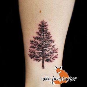 Simple lil pine tree that I did during my apprenticeship (July 2018).nikkifirestarter.com#tattoo #bodyart #bodymod #tree #pinetree #treetattoo #pinetreetattoo #simpletattoo #cutetattoo #calftattoo #minnesotatattoo #mntattoo #femaleartist #femaletattooist #blacktattoo
