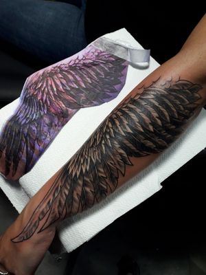 #wing #blackandgrey #arm #tattoo #feathers #bird #birds 